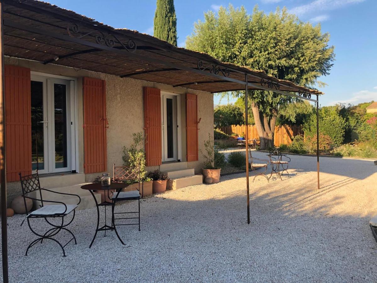 La Figue Noire Bed & Breakfast Caromb Exterior photo